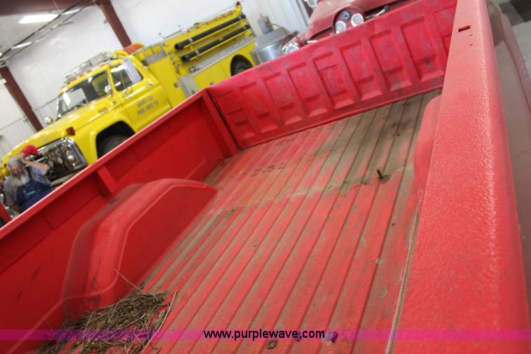 image for item E4233 1973 Chevrolet 2500 pickup truck