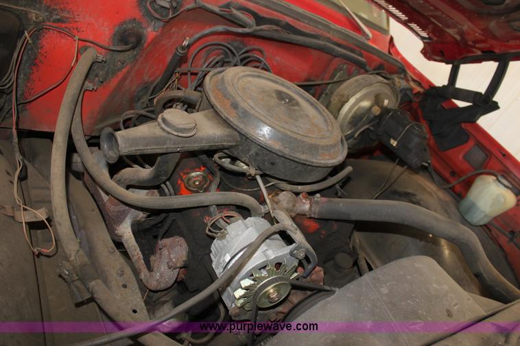 image for item E4233 1973 Chevrolet 2500 pickup truck