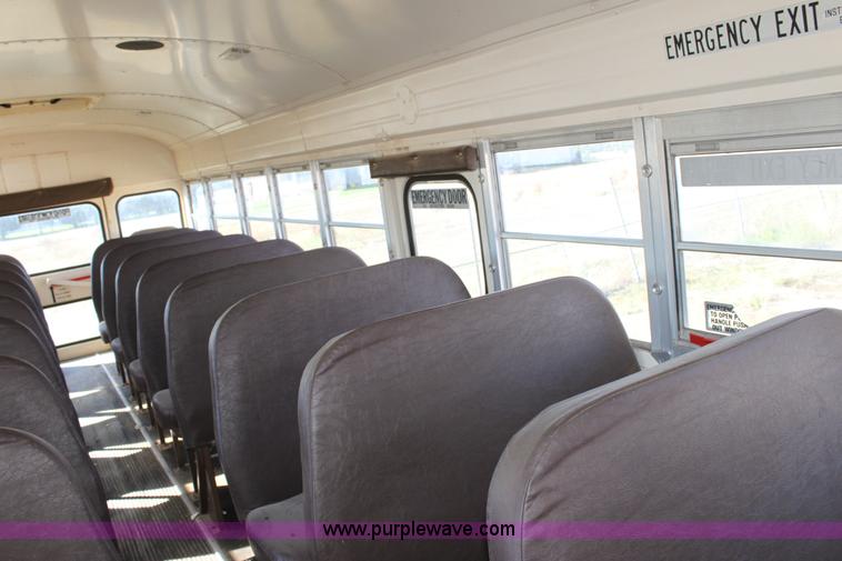 image for item E4235 1995 Chevrolet B7 Bluebird school bus