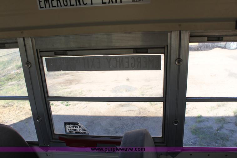 image for item E4235 1995 Chevrolet B7 Bluebird school bus