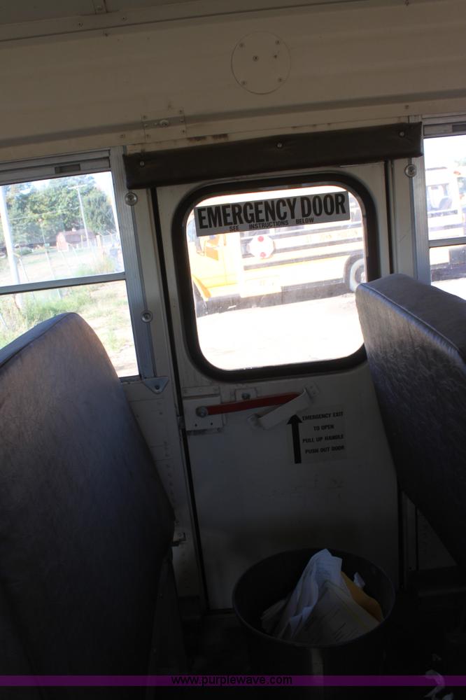 image for item E4235 1995 Chevrolet B7 Bluebird school bus