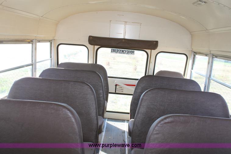 image for item E4235 1995 Chevrolet B7 Bluebird school bus