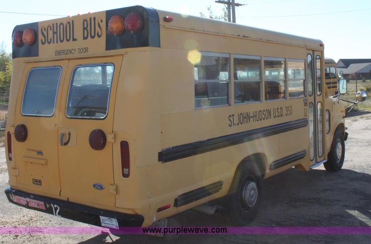 image for item E4236 1991 Ford E350 Collins school bus