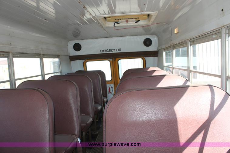 image for item E4236 1991 Ford E350 Collins school bus