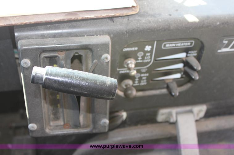 image for item E4237 1993 Blue Bird TC2000 school bus