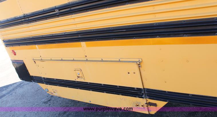 image for item E4237 1993 Blue Bird TC2000 school bus