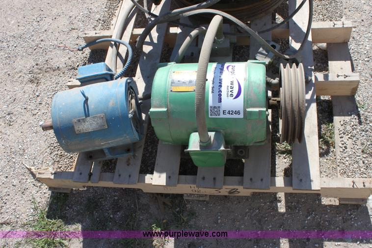 image for item E4246 (2) electric motors