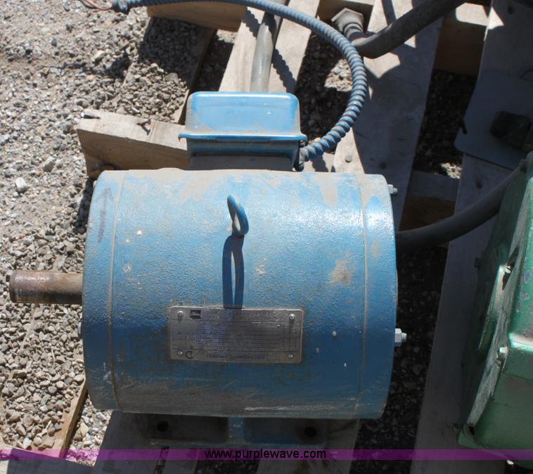 image for item E4246 (2) electric motors