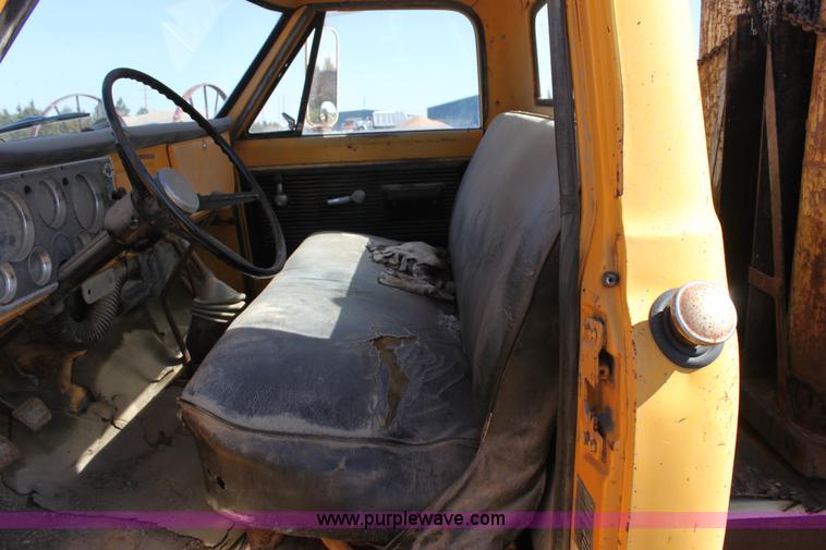 image for item E4247 1970 Chevrolet C50 oil distribution truck