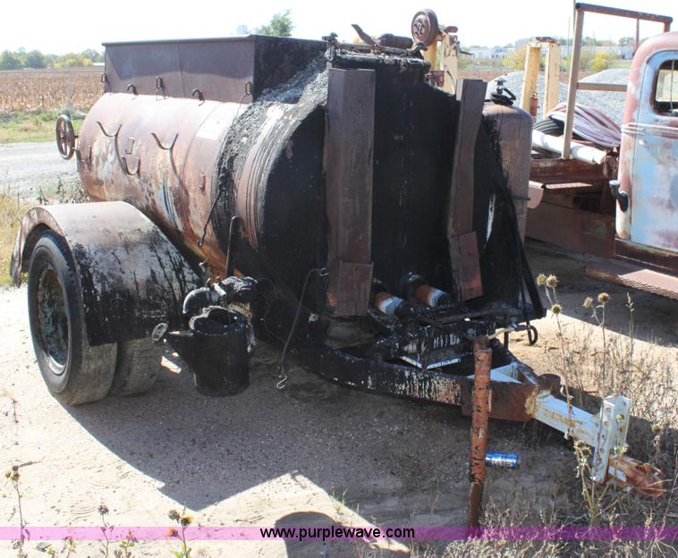 image for item E4248 Asphalt tack oil trailer
