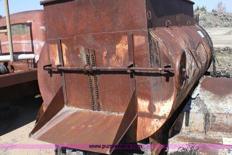 image for item E4248 Asphalt tack oil trailer