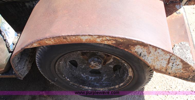 image for item E4248 Asphalt tack oil trailer