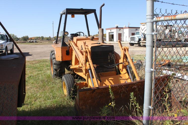 image for item E4249 Case 580C construction king tractor