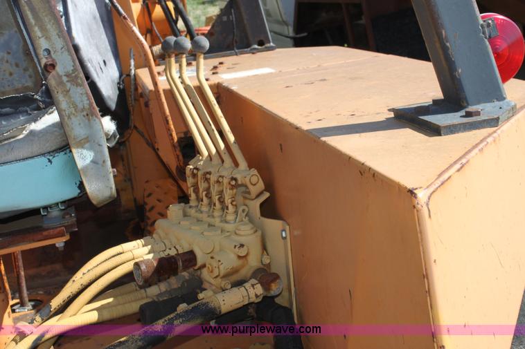 image for item E4249 Case 580C construction king tractor