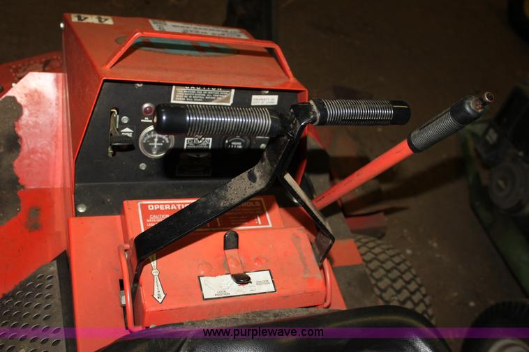 image for item E4251 2005 Deines 60SLD lawn mower