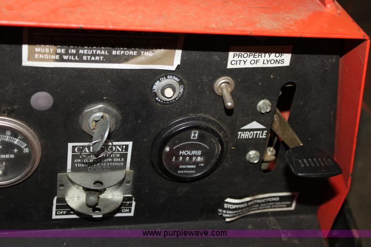 image for item E4251 2005 Deines 60SLD lawn mower