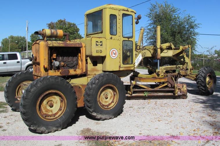 image for item E5577 Huber Warco 10D motor grader