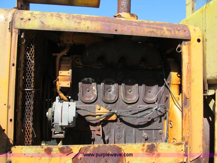 image for item E5577 Huber Warco 10D motor grader