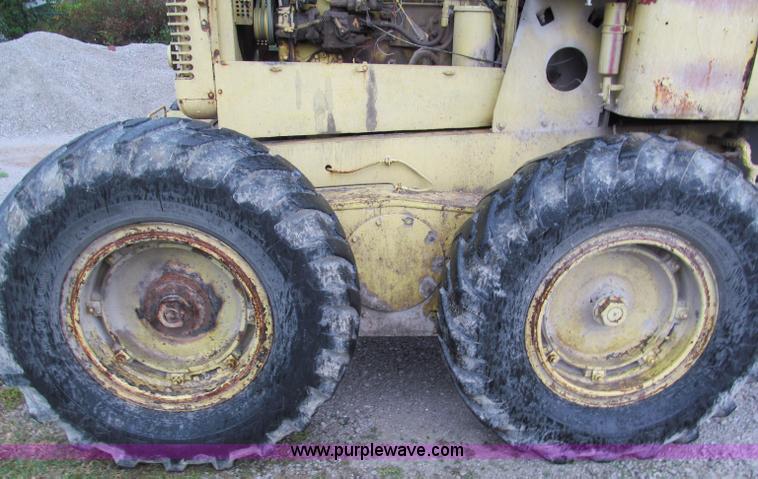 image for item E5614 Galion 104 motor grader