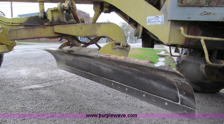 image for item E5614 Galion 104 motor grader