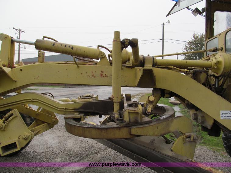 image for item E5614 Galion 104 motor grader