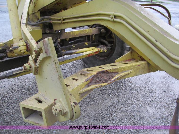 image for item E5614 Galion 104 motor grader