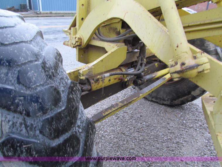 image for item E5614 Galion 104 motor grader