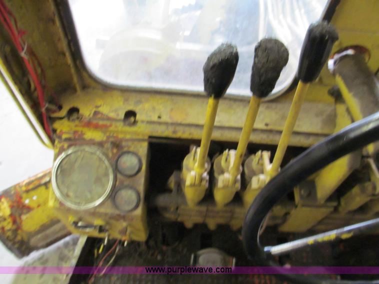 image for item E5614 Galion 104 motor grader