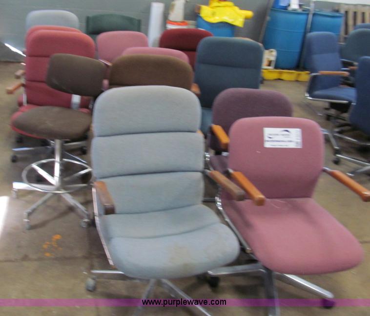 image for item E5615 Approximately 90 assorted office chairs