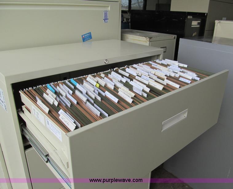 image for item E5618 (7) assorted file cabinets