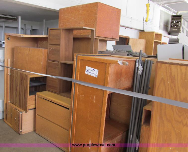 image for item E5620 Assorted office supplies