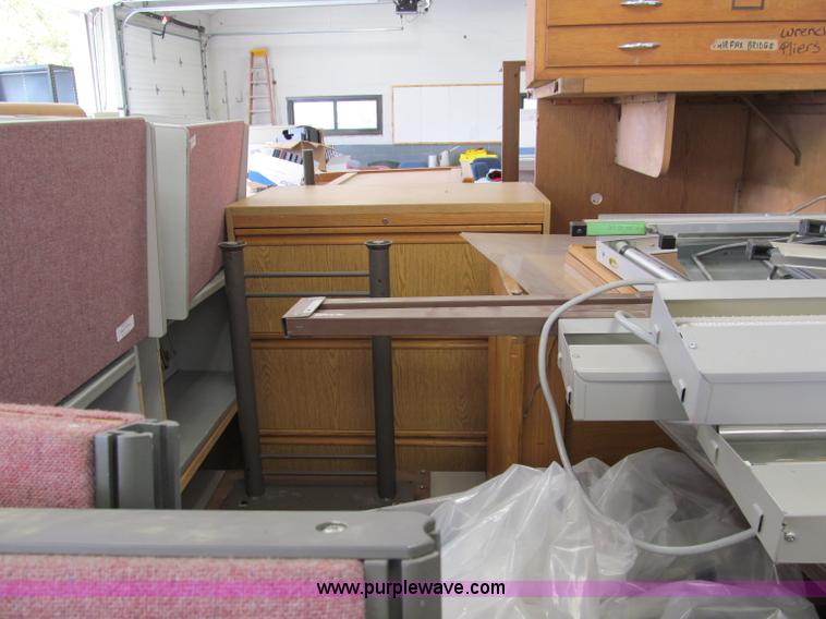 image for item E5620 Assorted office supplies