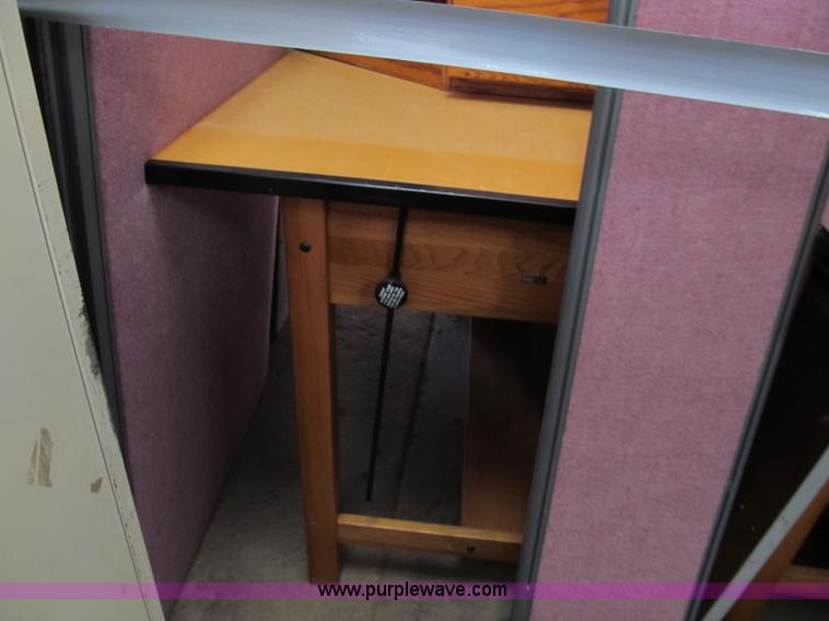 image for item E5620 Assorted office supplies