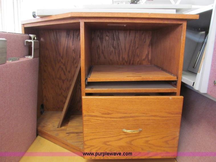 image for item E5620 Assorted office supplies