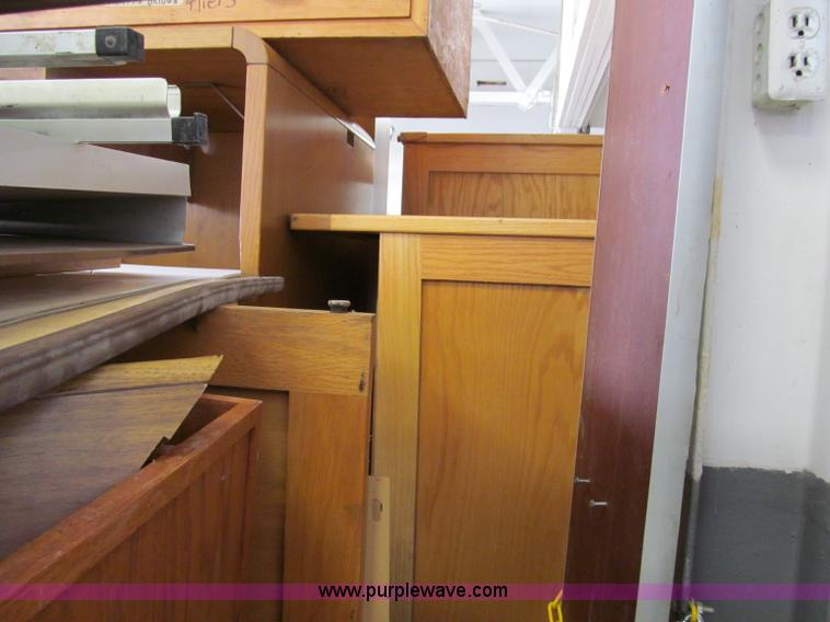 image for item E5620 Assorted office supplies