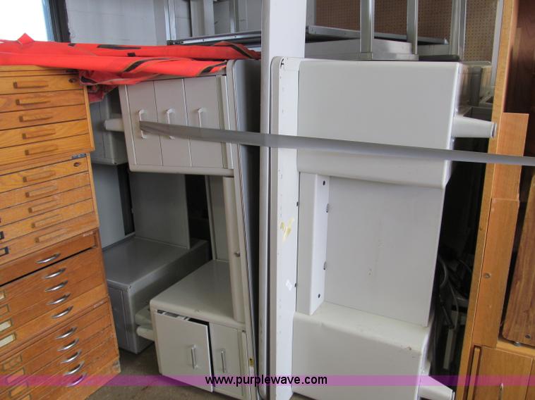 image for item E5620 Assorted office supplies