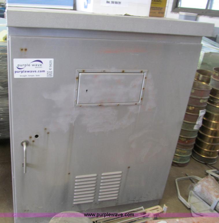 image for item E5625 Stainless steel cabinet