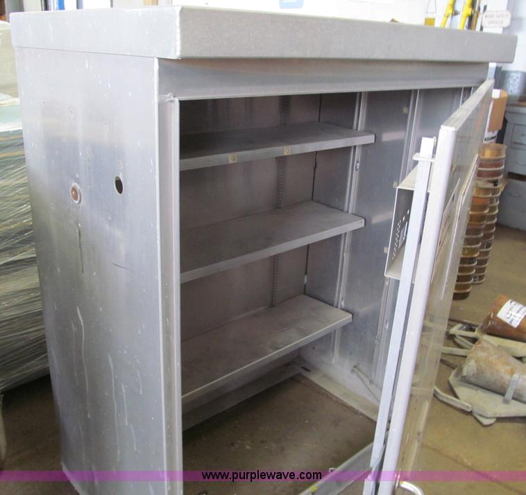 image for item E5625 Stainless steel cabinet