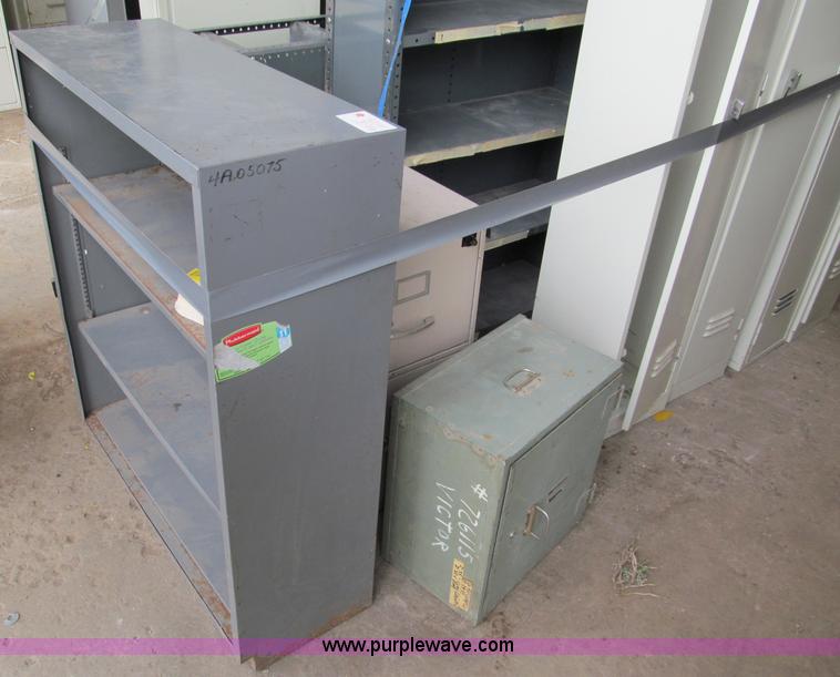 image for item E5627 (6) utility shelves