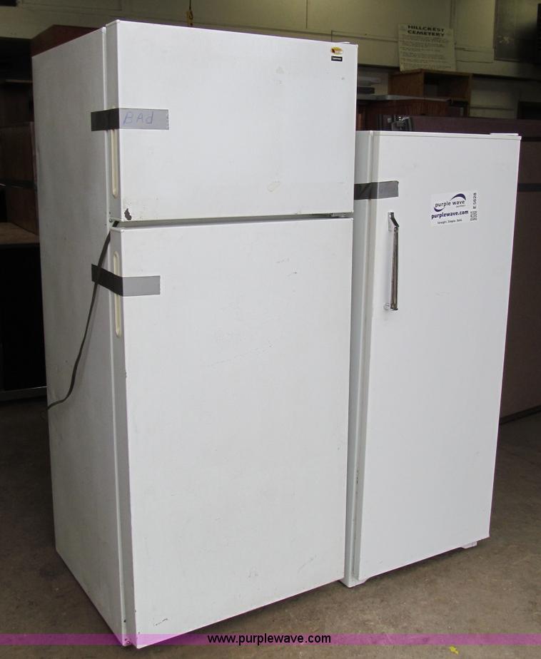 image for item E5628 (2) refrigerators