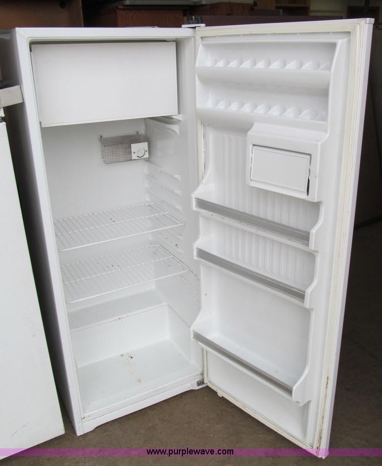image for item E5628 (2) refrigerators