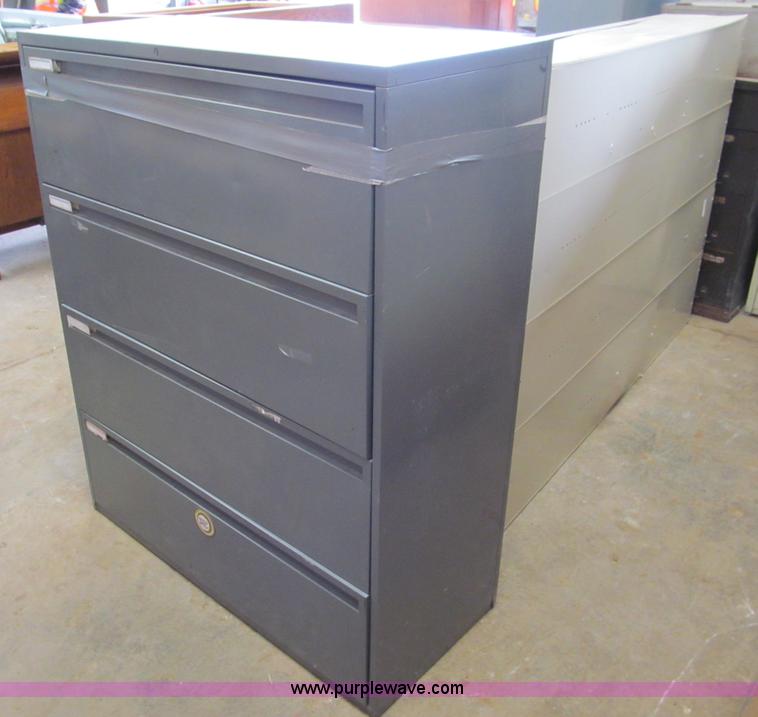 image for item E5629 Assorted furniture