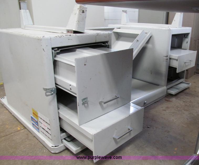 image for item E5630 Assorted furniture