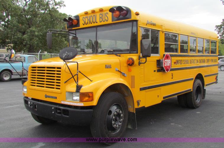 image for item E8091 1997 International 3800 school bus