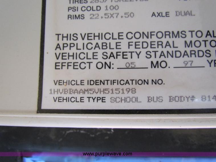 image for item E8091 1997 International 3800 school bus