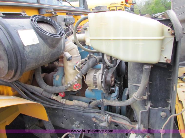 image for item E8091 1997 International 3800 school bus