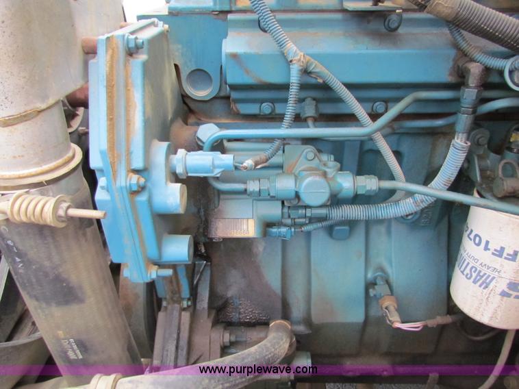 image for item E8091 1997 International 3800 school bus