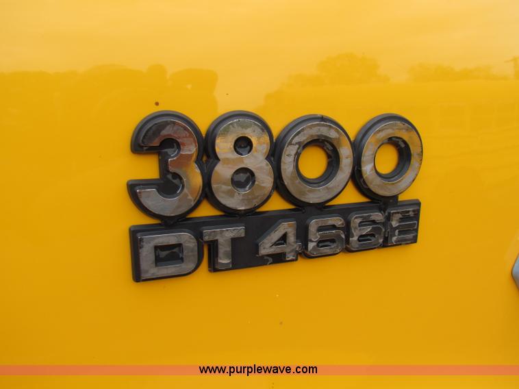 image for item E8091 1997 International 3800 school bus