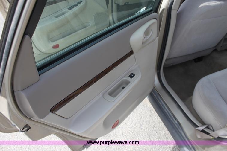 image for item E8130 2005 Chevrolet Impala