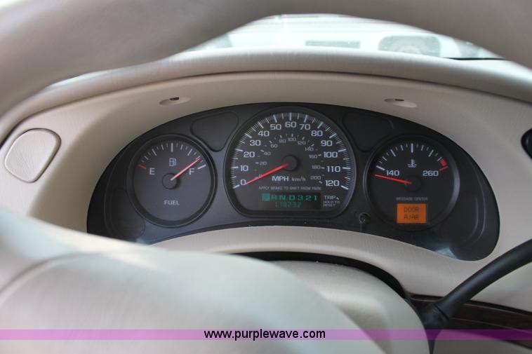 image for item E8130 2005 Chevrolet Impala